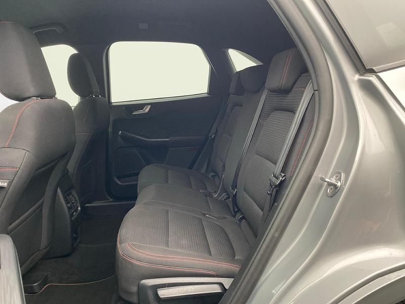 Gebraucht Ford Kuga ST-Line 190 PS (139 kW) 2023 Silber SUV