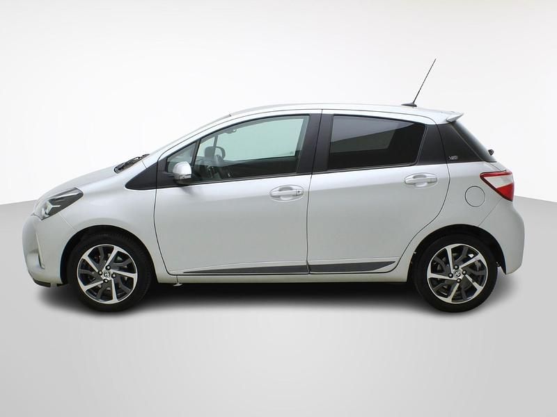 Gebraucht Toyota Yaris 111 PS (81 kW) 2020