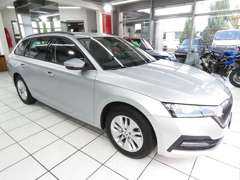 Gebraucht Skoda Octavia Ambition 115 PS (84 kW) 2022 Kombi