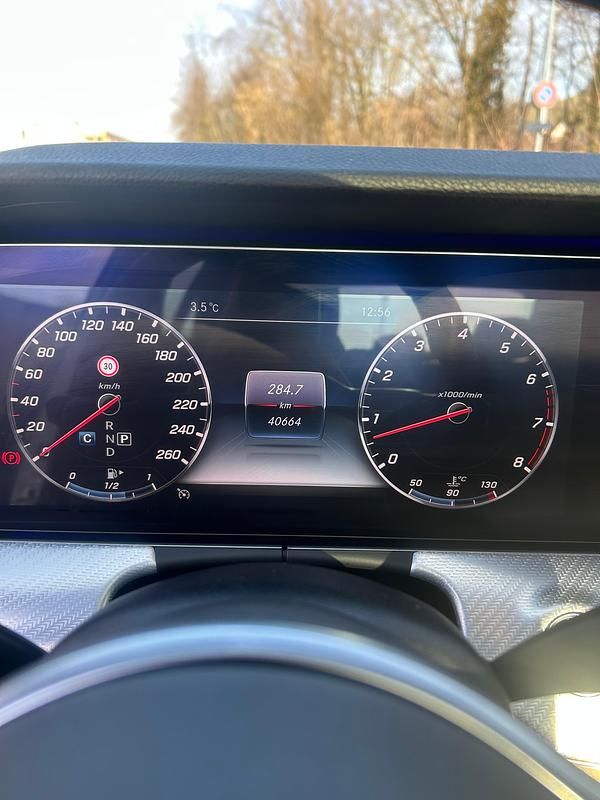 Gebraucht Mercedes E450 Avantgarde 367 PS (269 kW) 2019