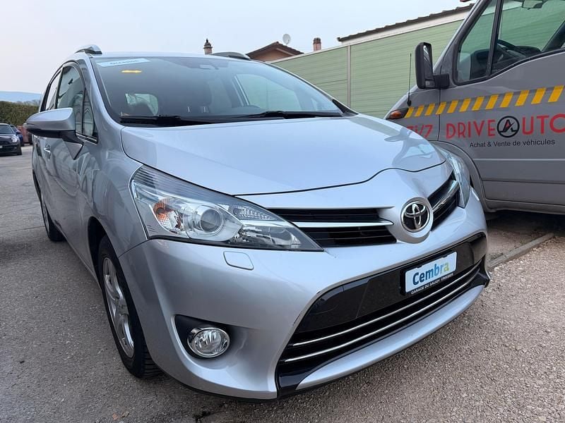 Gebraucht Toyota Verso Sol 147 PS (108 kW) 2017 Van / Kleinbus