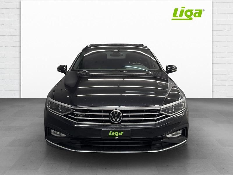 Gebraucht VW Passat Elegance 200 PS (147 kW) 2021 Kombi