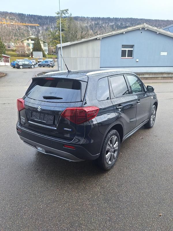 Neu Suzuki Vitara 110 PS (80 kW) 2025 SUV