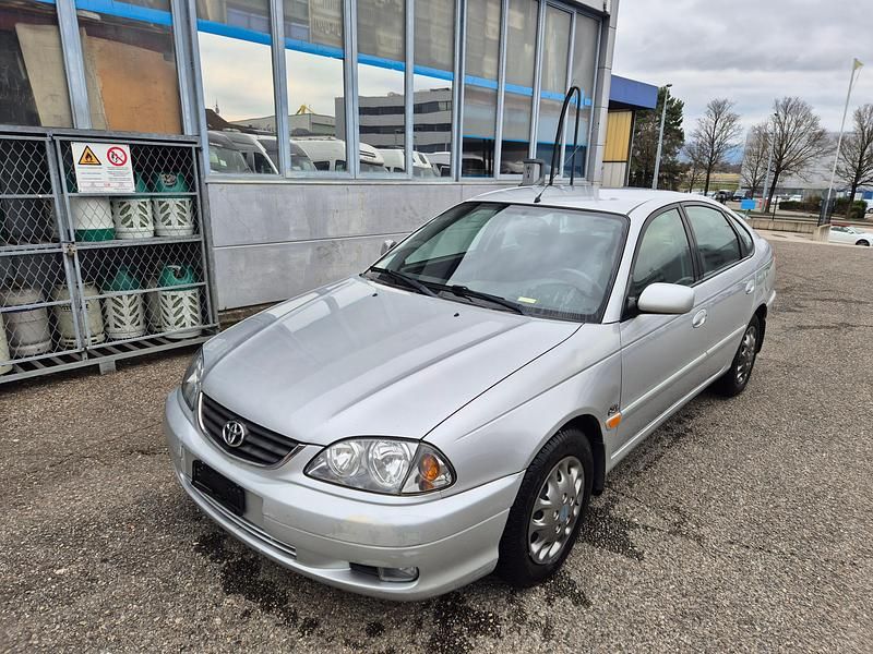 Gebraucht Toyota Avensis Sol 110 PS (80 kW) 2003 Kleinwagen