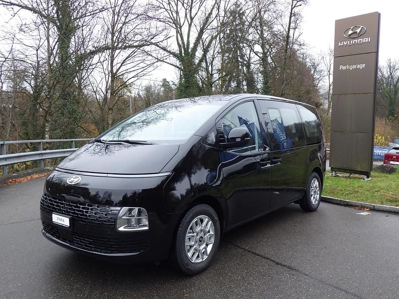 Neu 2025 Hyundai Staria Van / Kleinbus | CHF 47’900 (Superpreis) - Bild 1/4
