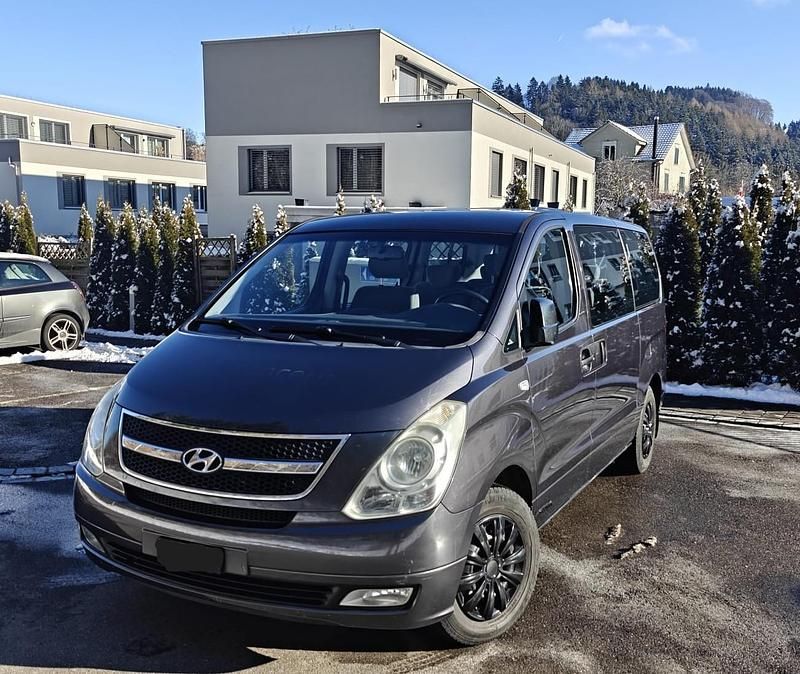 Gebraucht 2008 Hyundai H-1 Van / Kleinbus | CHF 7’200 - Bild 1/4