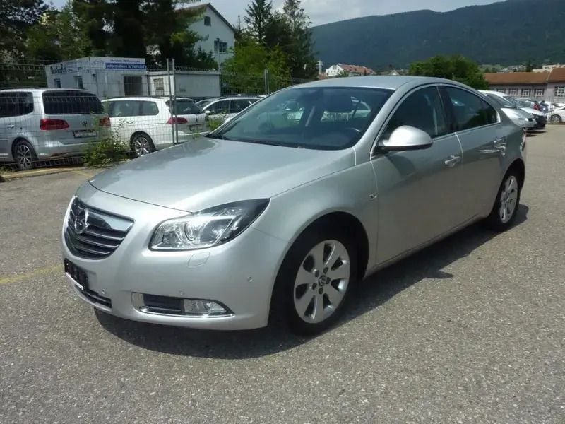 Gebraucht Opel Insignia Edition 220 PS (161 kW) 2011