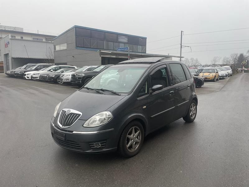 Gebraucht 2008 Lancia Musa Van / Kleinbus | CHF 1’499 - Bild 1/4