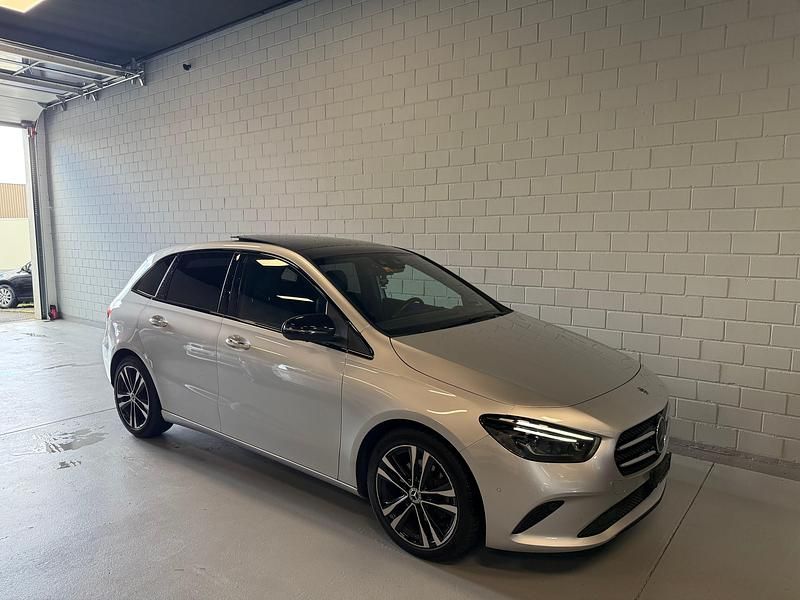 Gebraucht 2019 Mercedes B200 Van / Kleinbus | CHF 22’000 - Bild 1/4