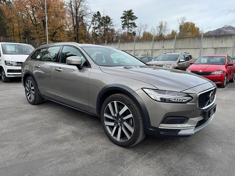 Gebraucht Volvo V90 CC 235 PS (172 kW) 2021 Kombi