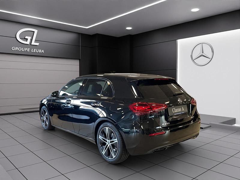 Gebraucht Mercedes A250 224 PS (164 kW) 2024 Schwarz Limousine