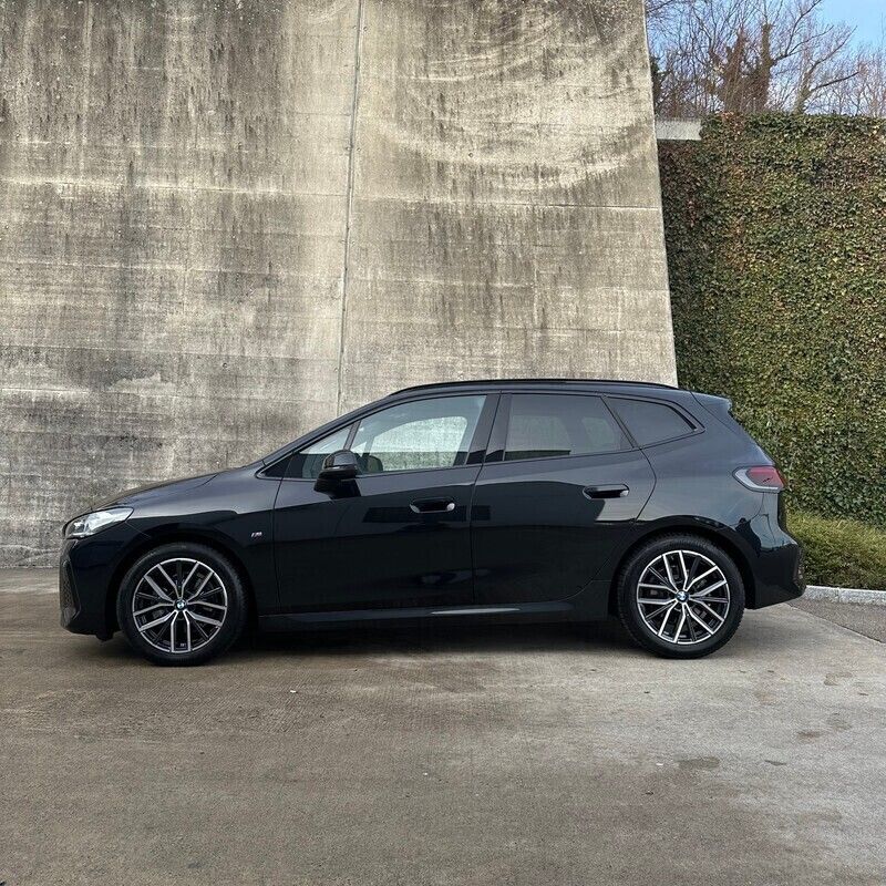 Gebraucht BMW 220 Active Tourer M Sport 156 PS (114 kW) 2024 Van / Kleinbus