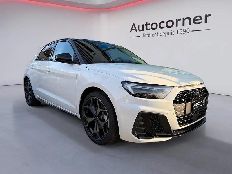 Weiss Neu 2025 Audi A1 Sportback Attraction Kleinwagen | CHF 38’850 (Teuer) - Bild 1/4