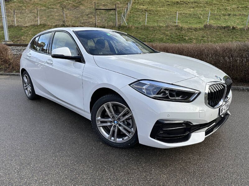 Gebraucht 2023 BMW 120 Sport Line Kleinwagen | CHF 32’750 (Teuer) - Bild 1/4