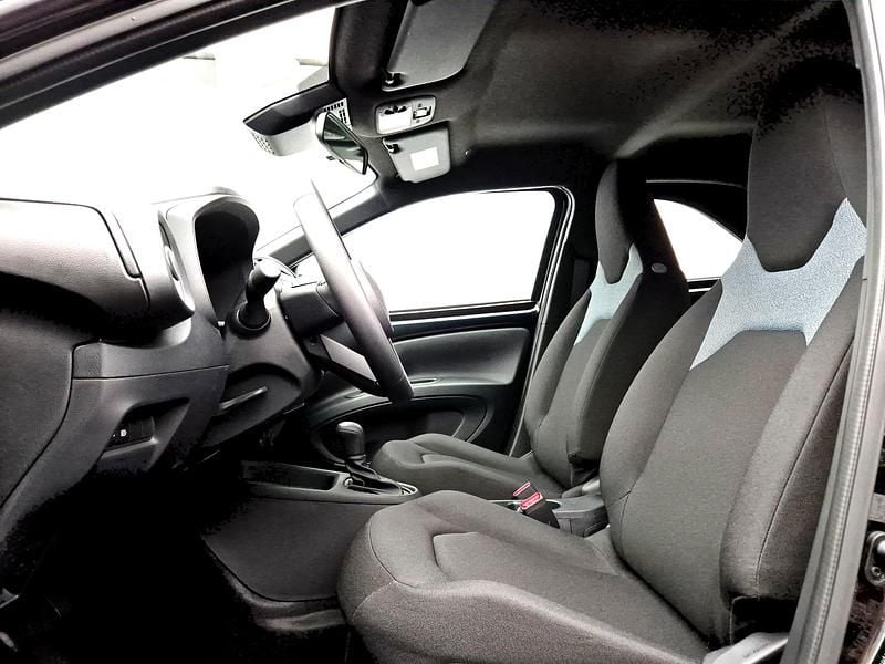 Neu Toyota Aygo X Comfort 116 PS (85 kW) 2025 Schwarz SUV