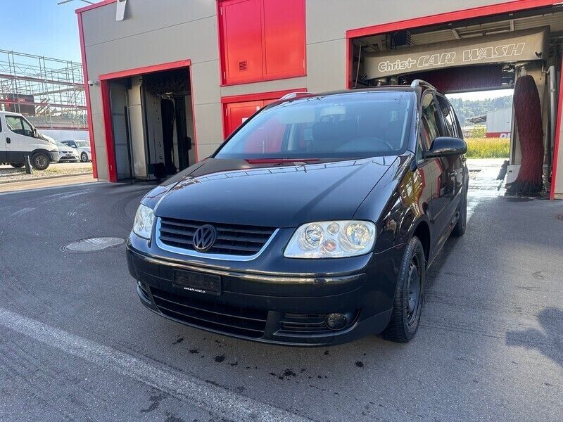 Gebraucht 2004 VW Touran Van / Kleinbus | CHF 1’000 (Superpreis) - Bild 1/4