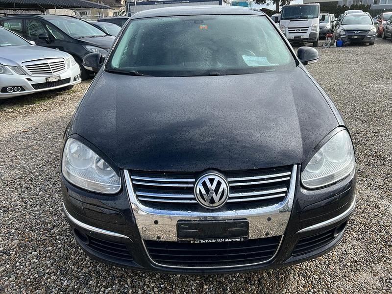Gebraucht VW Jetta Highline 122 PS (89 kW) 2009 Limousine
