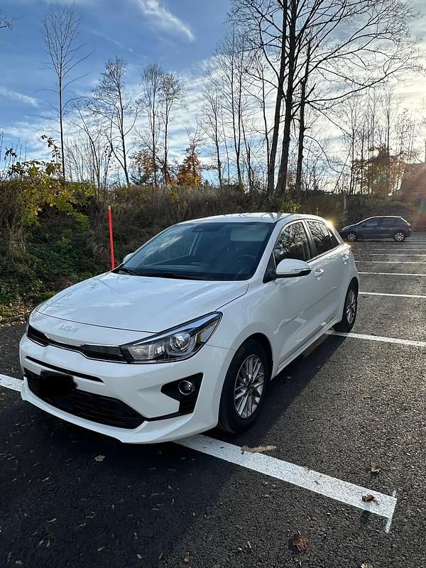 Gebraucht Kia Rio 100 PS (73 kW) 2023