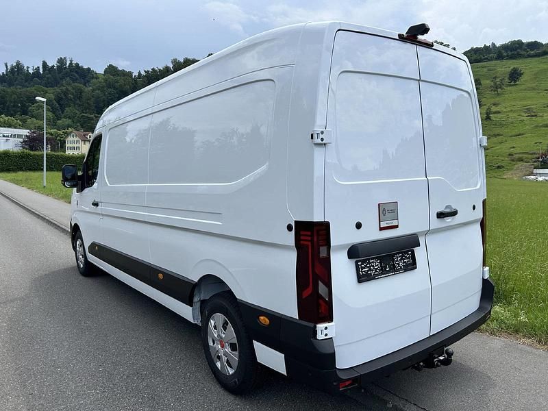 Gebraucht Renault Master 150 PS (110 kW) 2025 Limousine