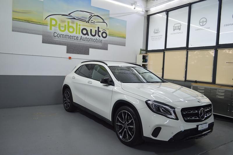 Gebraucht Mercedes GLA250 AMG line 211 PS (155 kW) 2017 SUV