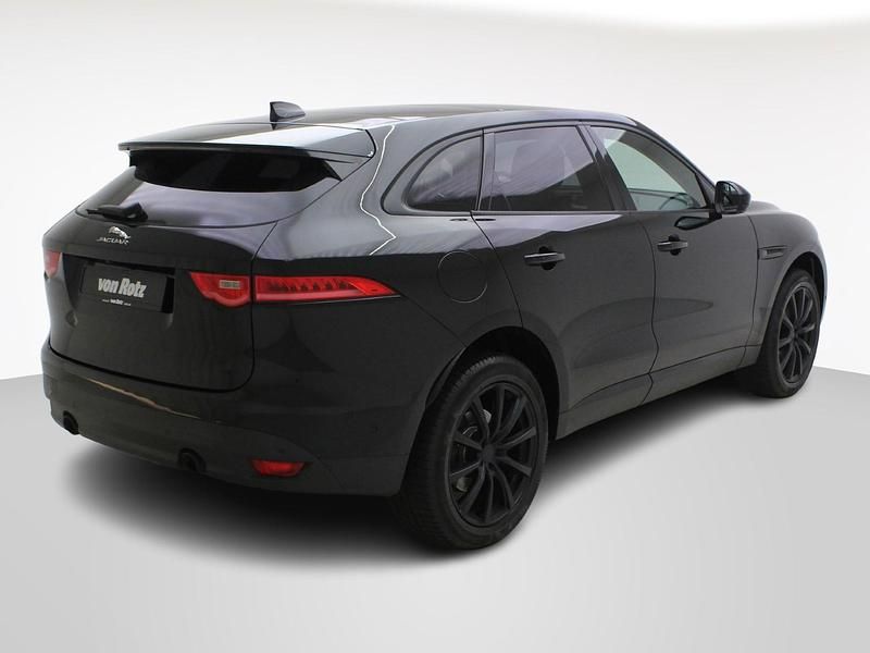 Gebraucht Jaguar F-Pace Pure 340 PS (250 kW) 2016 Schwarz SUV