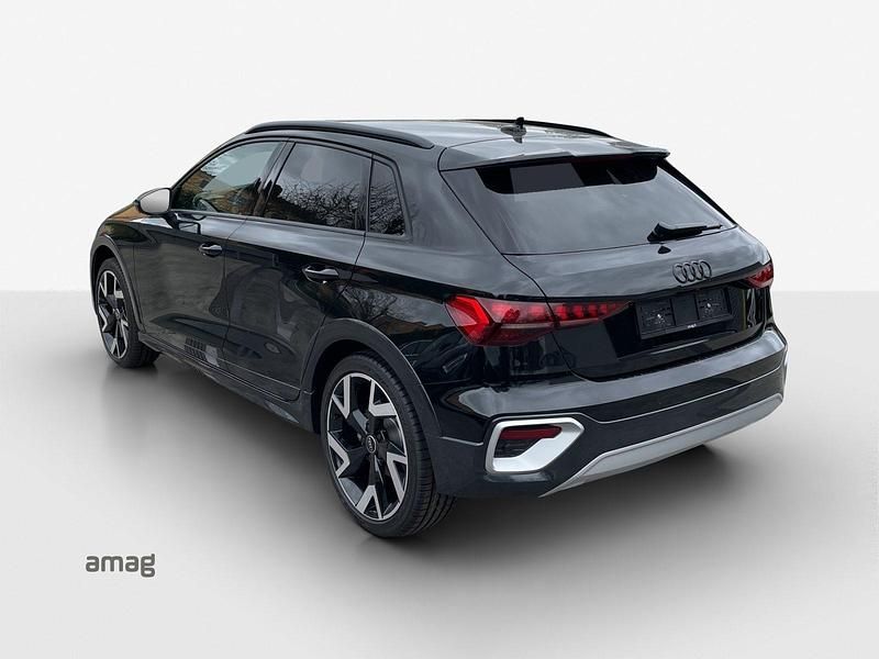 Neu Audi A3 Ambiente 150 PS (110 kW) 2025 Mythosschwarz metallic Limousine