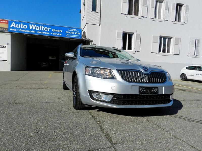 Gebraucht Skoda Octavia Ambition 110 PS (80 kW) 2015 Kombi