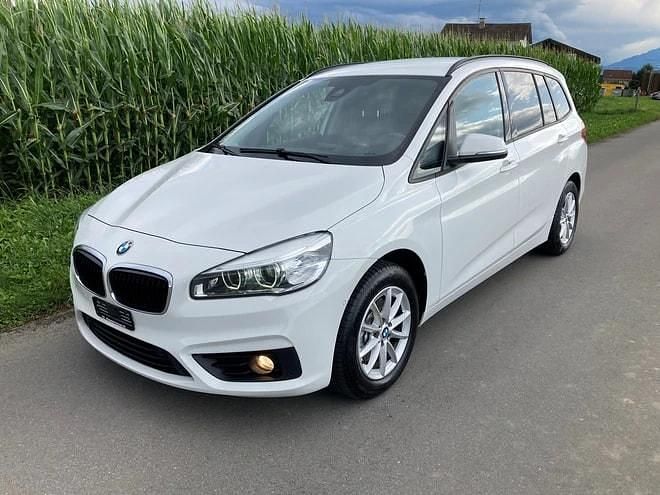 Gebraucht 2016 BMW 218 Gran Tourer Advantage Van / Kleinbus | CHF 9’980 (Fairer Preis) - Bild 1/4