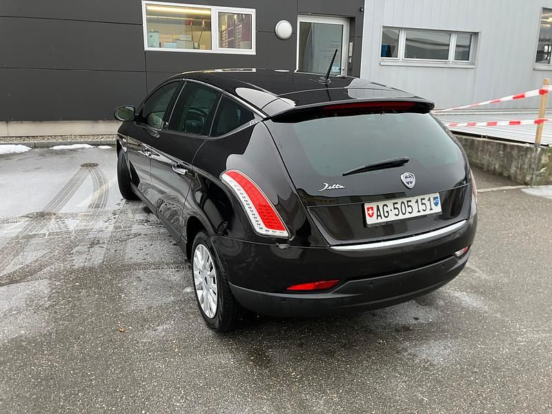 Gebraucht Lancia Delta 140 PS (102 kW) 2011 Kleinwagen