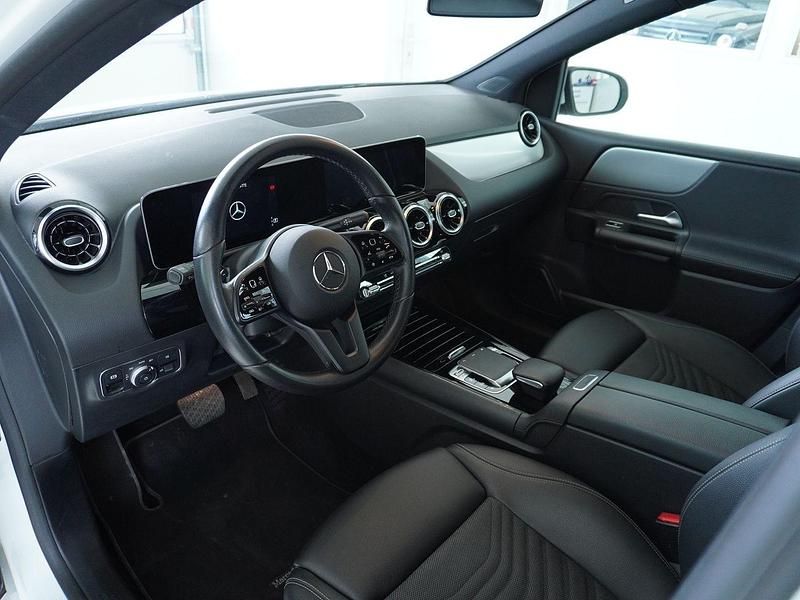 Gebraucht Mercedes B180 Style 136 PS (100 kW) 2019 Van / Kleinbus