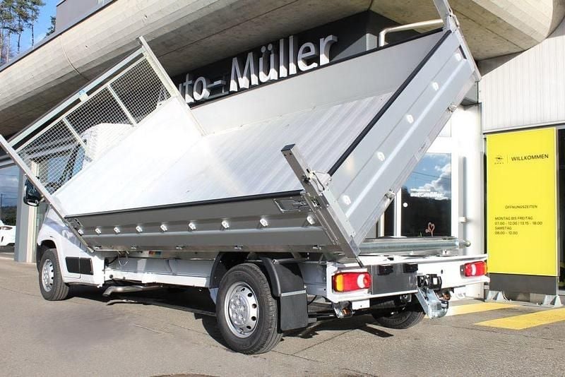 Gebraucht Opel Movano 140 PS (102 kW) 2024 Van