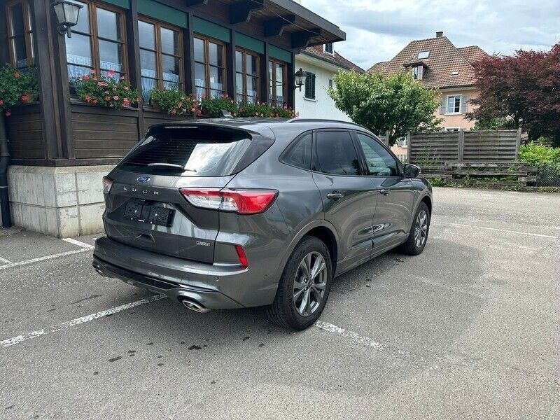Gebraucht Ford Kuga ST-Line 224 PS (164 kW) 2022 SUV
