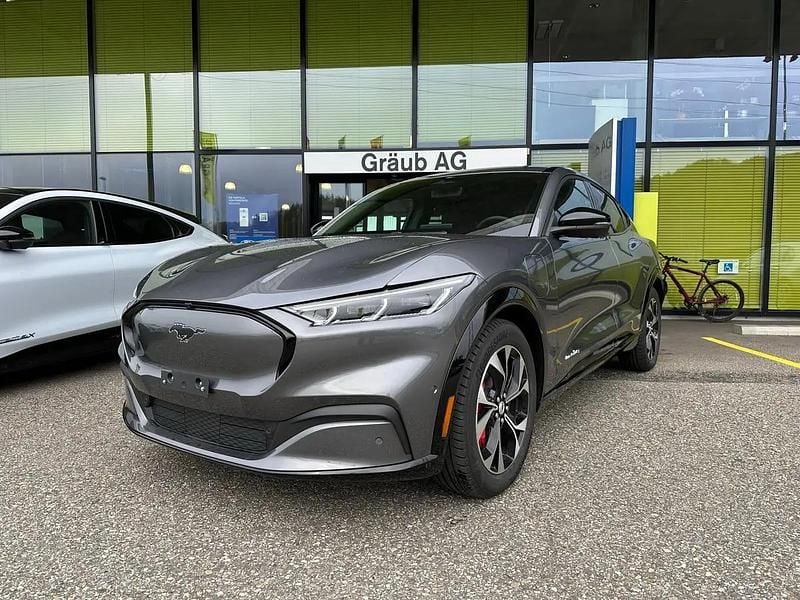 Schwarz Neu 2025 Ford Mustang Mach-E Premium SUV | CHF 41’650 (Superpreis) - Bild 1/4