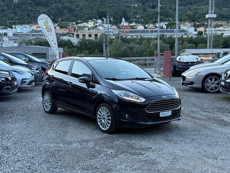 Gebraucht Ford Fiesta Titanium 100 PS (73 kW) 2015 Kleinwagen
