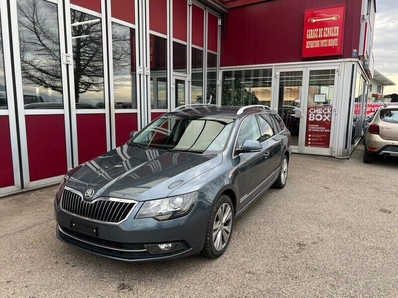 Gebraucht 2014 Skoda Superb LAURIN & KLEMENT Kombi | CHF 10’999 (Etwas zu teuer) - Bild 1/4