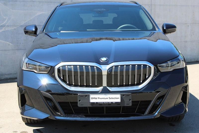 Gebraucht BMW 520 Comfort Edition 197 PS (144 kW) 2024 Kombi