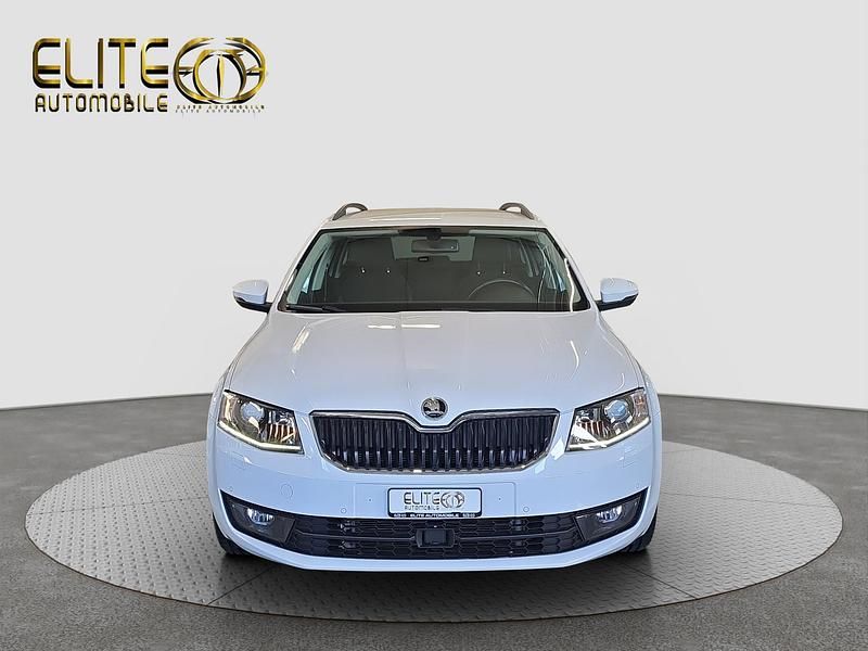 Gebraucht Skoda Octavia Ambition 184 PS (135 kW) 2016 Kleinwagen