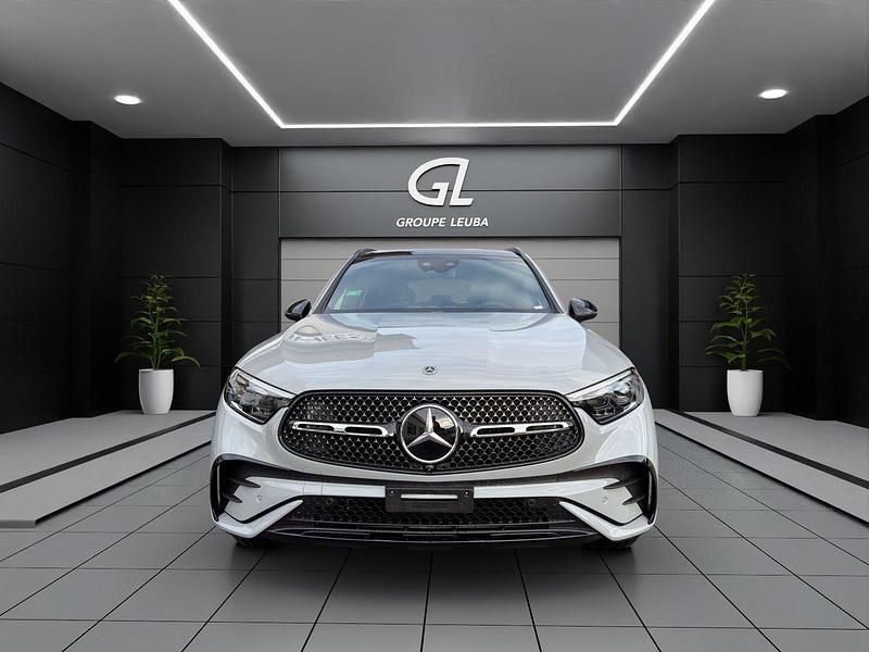 Neu Mercedes GLC400d 381 PS (280 kW) 2026 Grau SUV