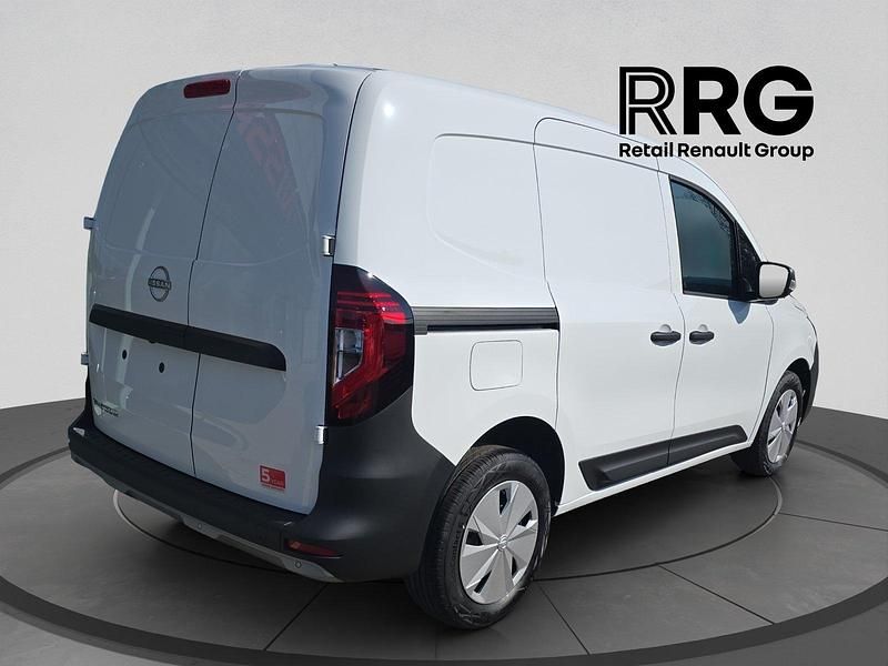 Neu Nissan Townstar 130 PS (95 kW) 2025 Van