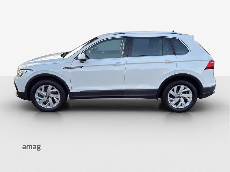 Gebraucht VW Tiguan Elegance 200 PS (147 kW) 2023 Pure white uni SUV