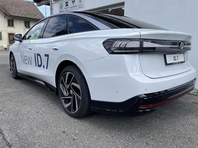 Gebraucht VW ID.7 Pro 210 kW (286 PS) 2023 Kleinwagen