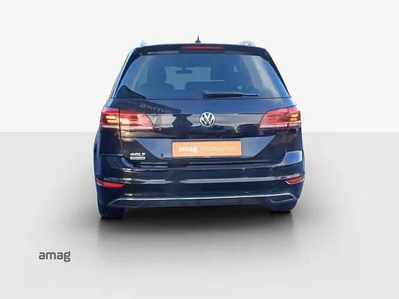 Gebraucht VW Golf VII Comfortline 130 PS (95 kW) 2019 Schwarz Kombi