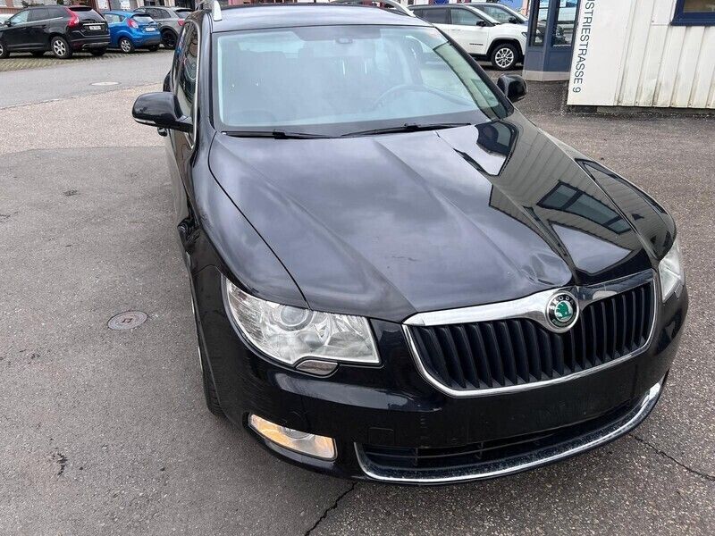 Gebraucht 2012 Skoda Superb Elegance Kombi | CHF 9’350 (Fairer Preis) - Bild 1/4