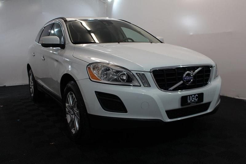 Gebraucht 2010 Volvo XC60 Momentum SUV | CHF 10’999 (Fairer Preis) - Bild 1/4