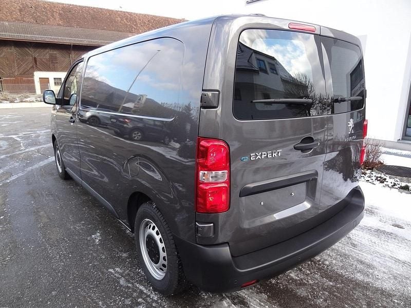 Neu Peugeot e-Expert 100 kW (136 PS) 2025 Van