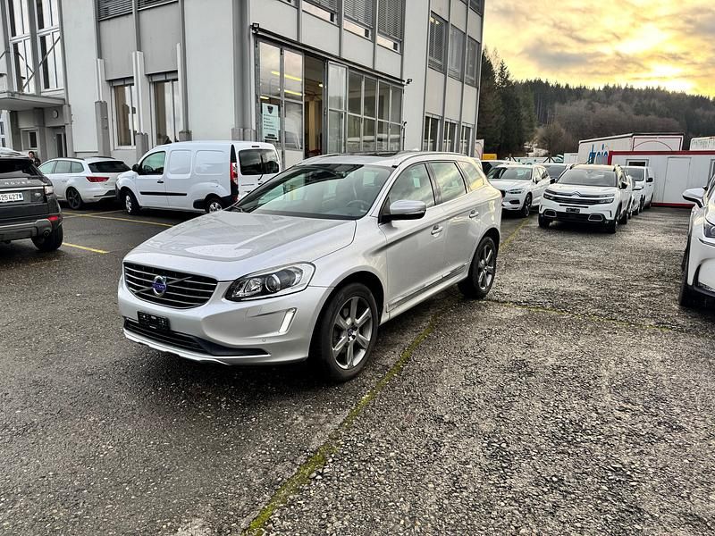 Gebraucht 2015 Volvo XC60 SUV | CHF 11’700 (Fairer Preis) - Bild 1/4