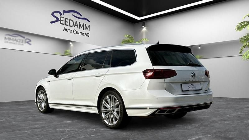Gebraucht VW Passat R-line Edition 240 PS (176 kW) 2020