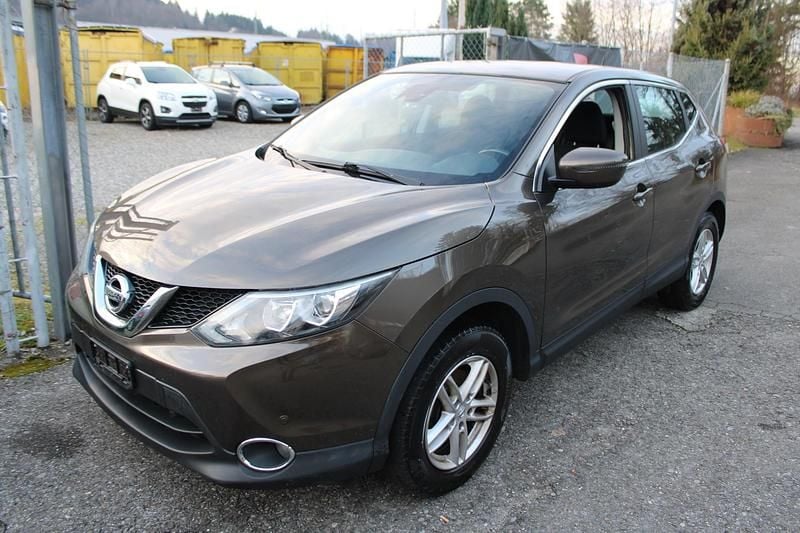 Gebraucht 2015 Nissan Qashqai Tekna SUV | CHF 5’750 - Bild 1/4