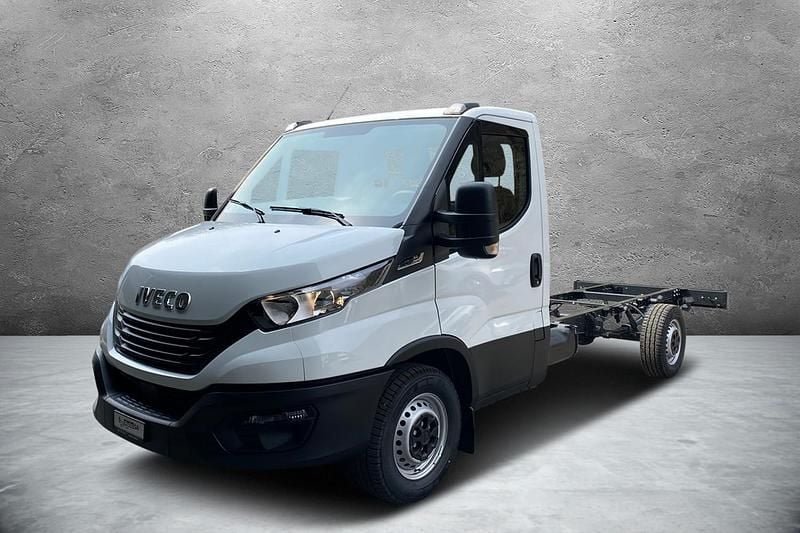 Weiss Neu 2025 Iveco Daily Abholung | CHF 46’472 (Fairer Preis) - Bild 1/4