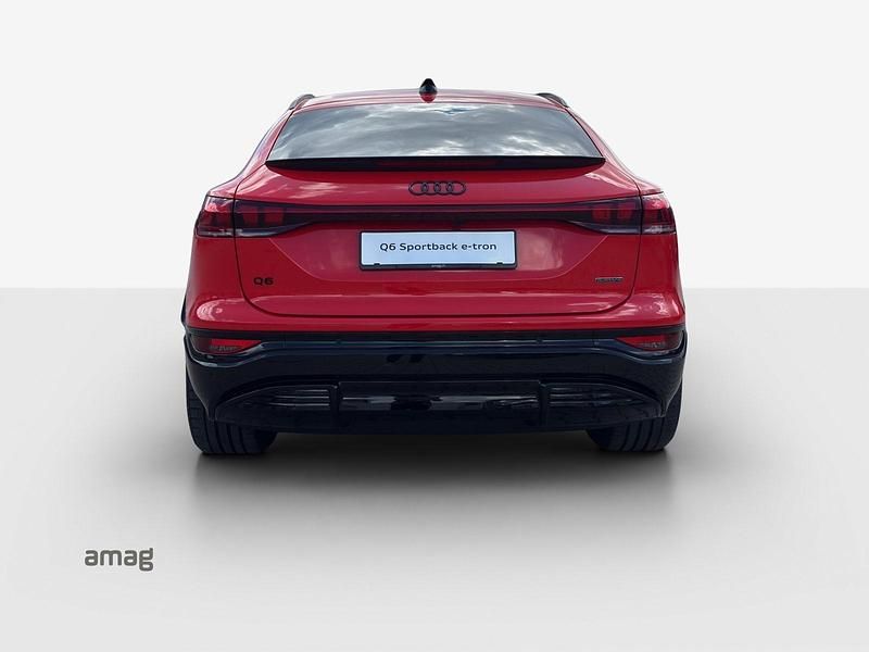 Neu Audi Q6 Sportback e-tron Comfort 285 kW (388 PS) 2026 Soneirarot metallic SUV